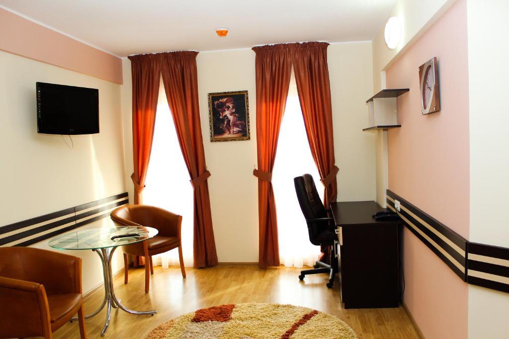 Hotel Zimbru Iasi Habitación foto
