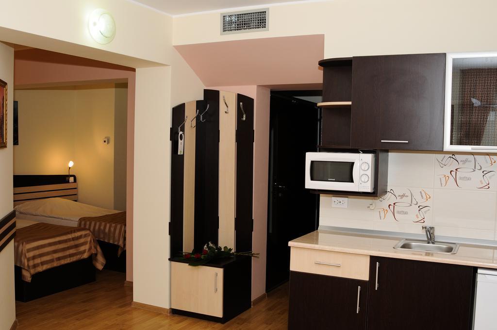 Hotel Zimbru Iasi Exterior foto